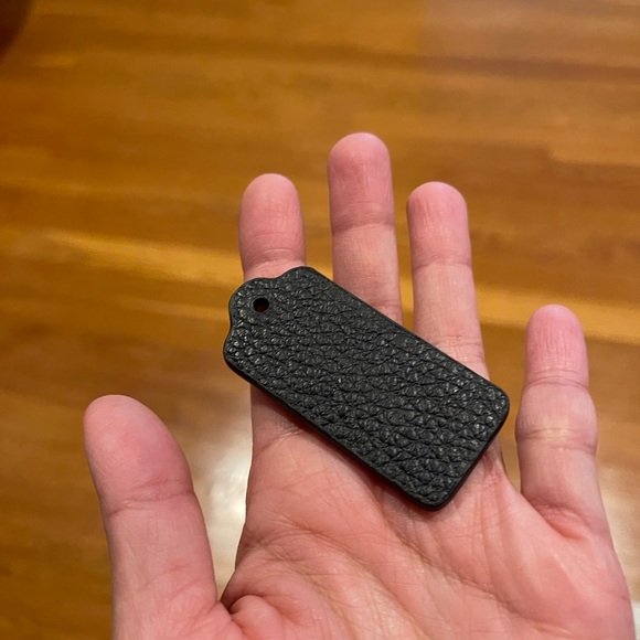 Coach leather tag - Picture 4 of 4